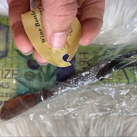 Wine bottle cheese server glass charcuterie board - Picture 7 of 8